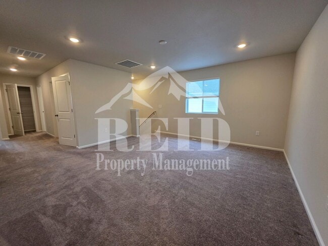 Building Photo - New 5-Bedroom home in the heart of Belfair