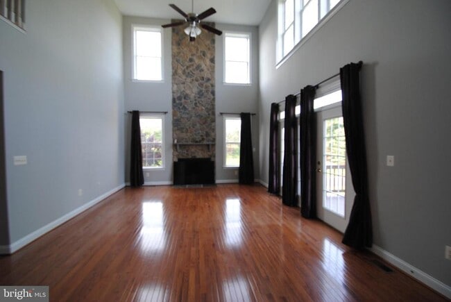 Building Photo - 22754 Brookshade Dr