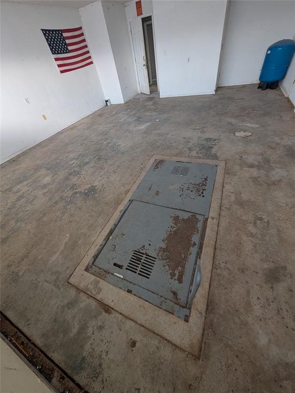 Building Photo - 16904 Meadow Lake Cir