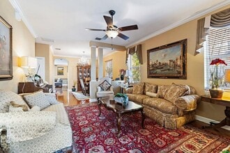 Building Photo - 6024 SE Crooked Oak Ave