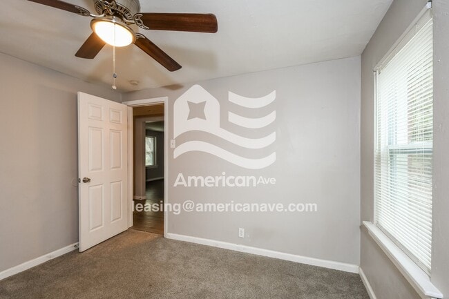 Building Photo - 405 Jean Ave