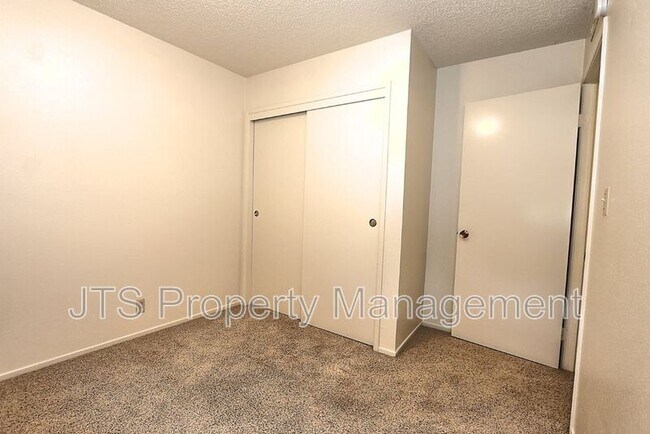 Building Photo - 2722 26th St
