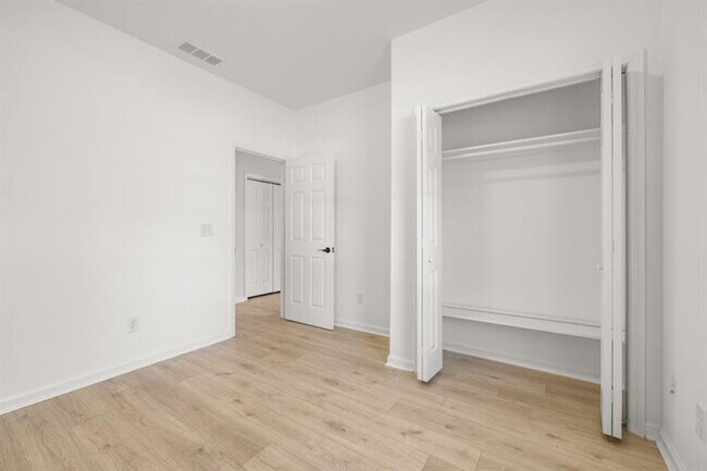 Building Photo - 4410 Ross Estates Ct SW
