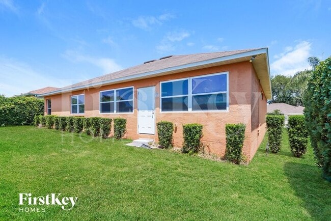 Building Photo - 2530 Pine Valley Dr