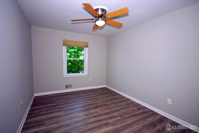Building Photo - 1 Orchid Ct