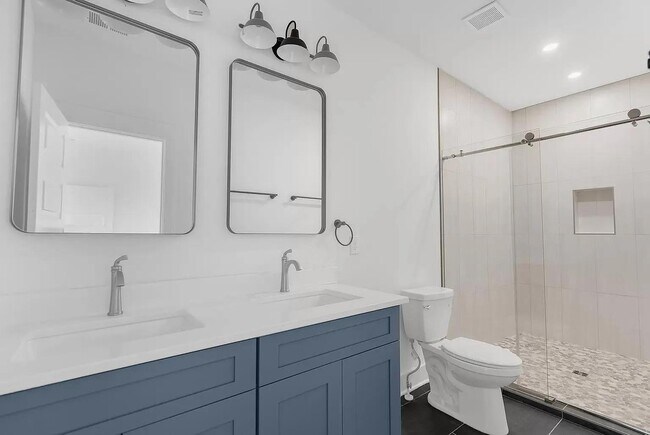 Building Photo - 4318 Woods St