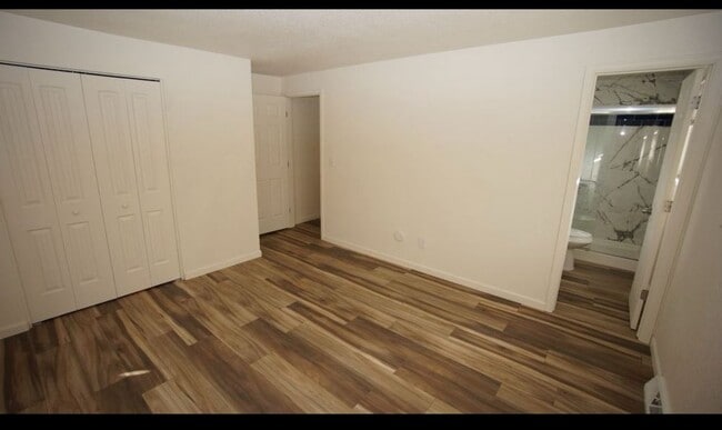 Building Photo - 6252 S Ash Cir W