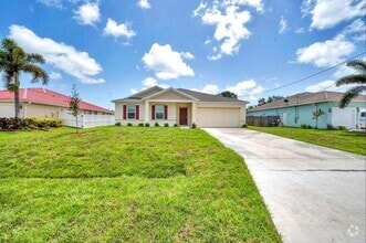 Building Photo - 5812 NW Gerald Cir