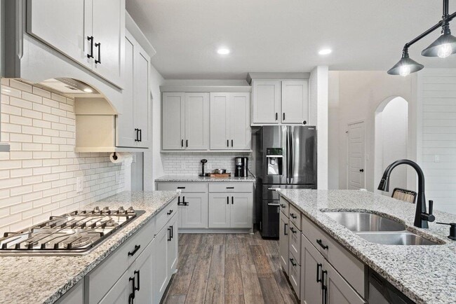 Building Photo - 6600 Llano Stage Trl