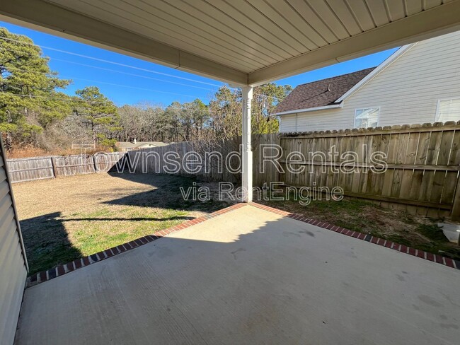 Building Photo - 2028 Ivey Commons Rd