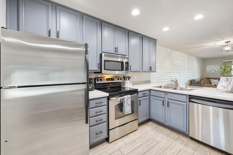 Building Photo - 4354 N 82nd St