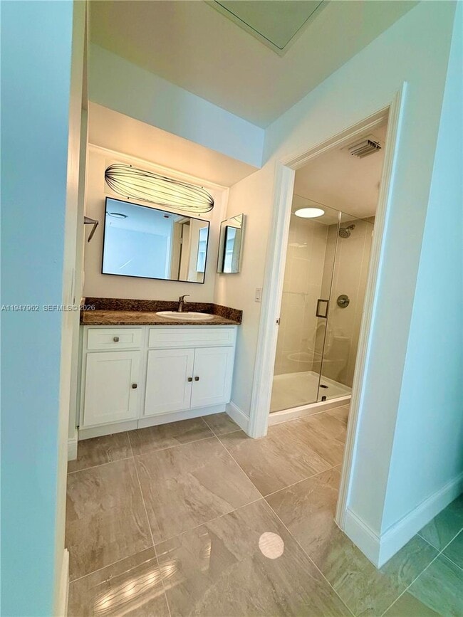 Building Photo - 2941 NE 185th St