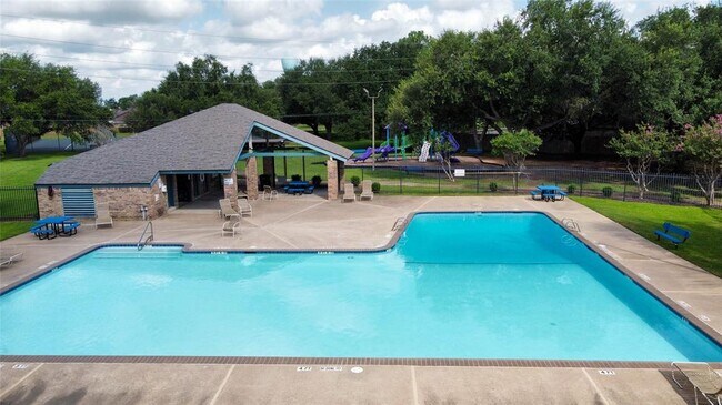 Building Photo - 13214 Ensley Wood Dr
