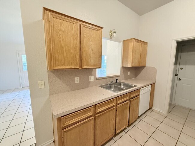 Building Photo - 3708 Gus Dr