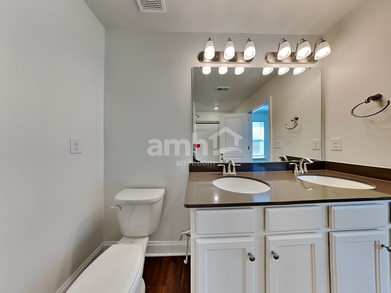 Building Photo - 1319 Bethany Dallas Dr