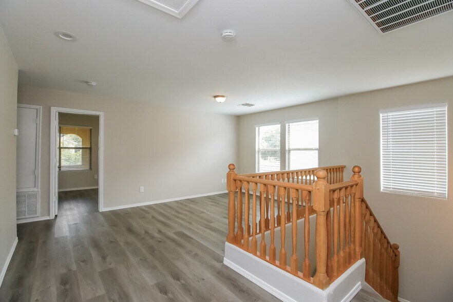 Building Photo - 21123 E Tierra Grande Dr