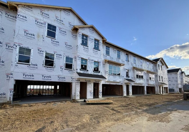 Building Photo - 143 Ellen Ln SW