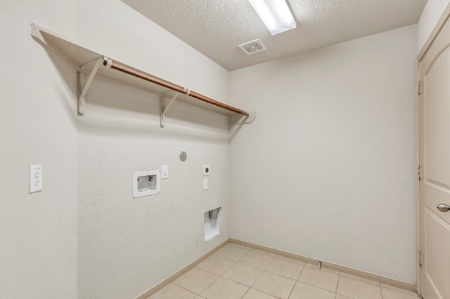 Building Photo - 17010 Colt Creek Ct
