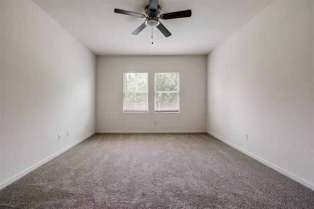 Building Photo - 425 Waterline Dr