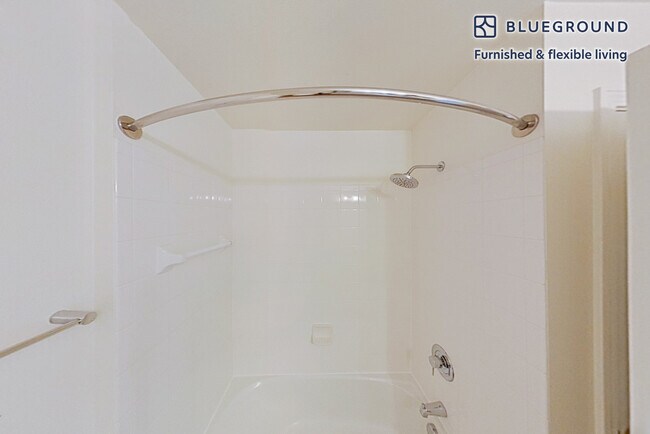 Building Photo - 152 Shipyard Dr