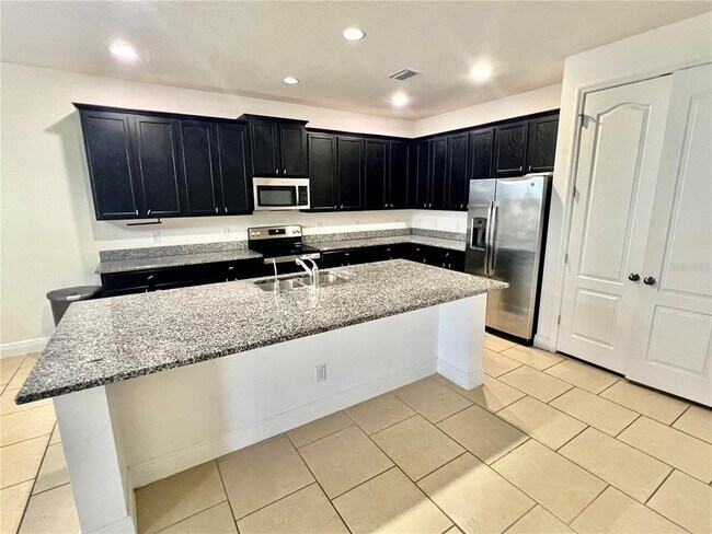 Building Photo - 3333 Wauseon Dr
