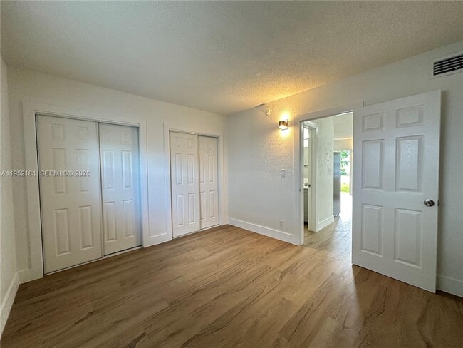 Building Photo - 3616 NE 11th Ave