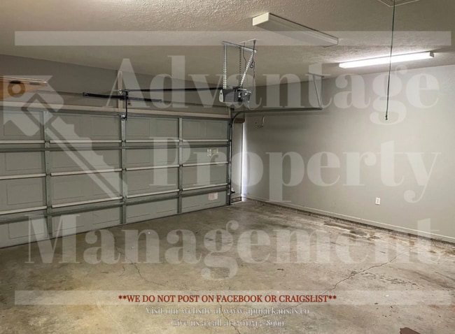 Building Photo - 2520 Zoysia Ln