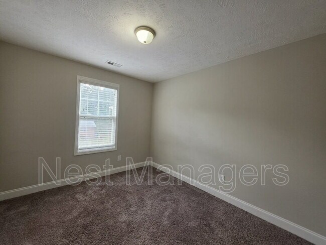 Building Photo - 2056 Wheeling St