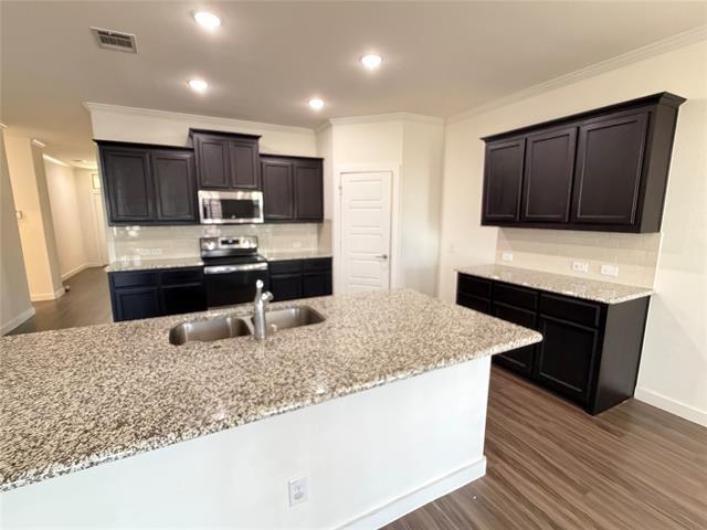 Building Photo - 7644 Spring Dr