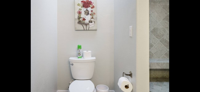 Building Photo - 436 Sierra Madre S