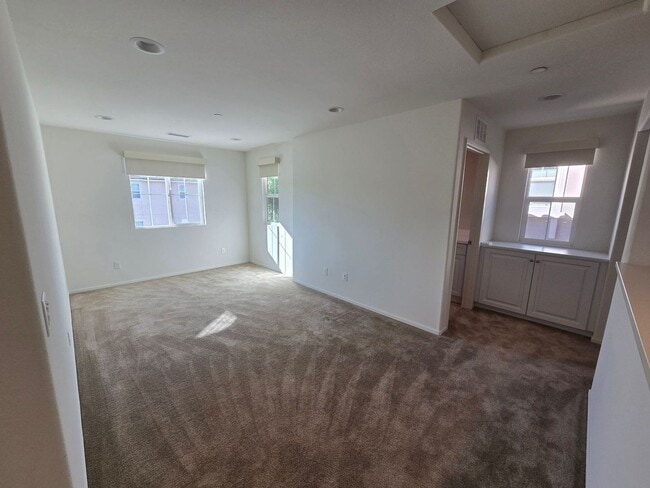 Building Photo - 3BR / 2.5BA Dream home in the heart of El Cajon!