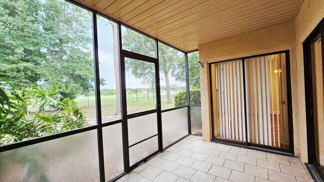 Building Photo - 7813 Sugar Bend Dr
