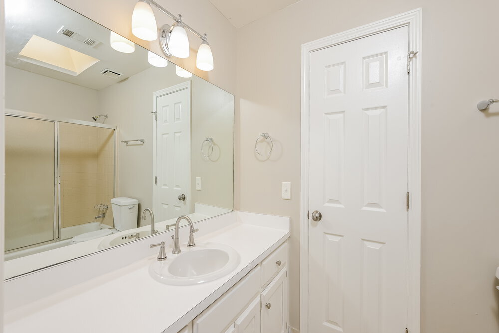 Building Photo - 488 Stonebridge Ct