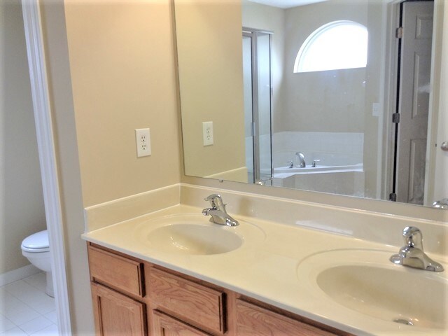 Building Photo - 5632 Sunrise View Cir