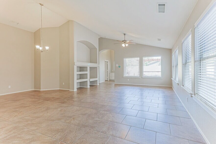 Building Photo - 4090 E Rustler Way