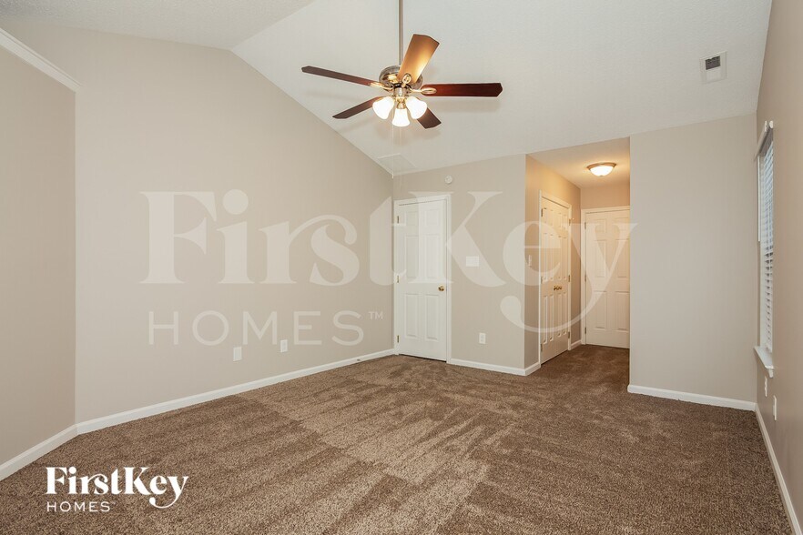 Building Photo - 1822 Sugar Hollow Dr