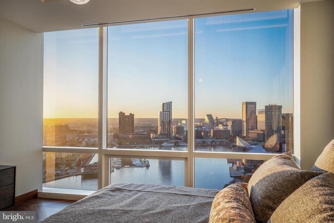 Building Photo - 300 International Drive