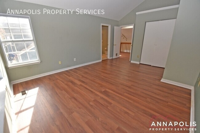 Building Photo - 962 Yachtsman Way