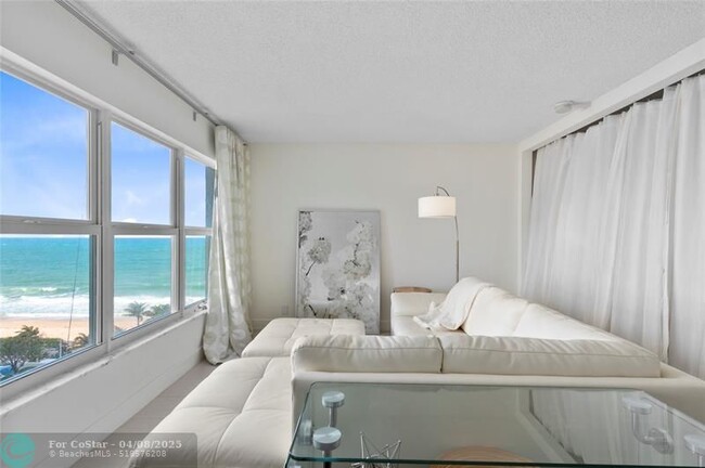 Building Photo - 3500 Galt Ocean Dr