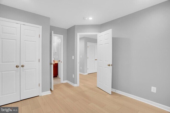 Building Photo - 42598 Chisholm Dr