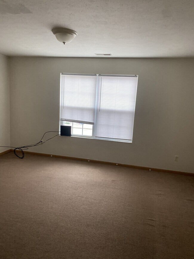 Building Photo - 374 Johnston