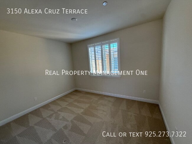 Building Photo - 3150 Alexa Cruz Terrace