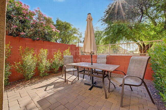 Building Photo - 6355 W Sophie Ln