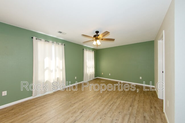 Building Photo - 9902 Cherry Wood Ln