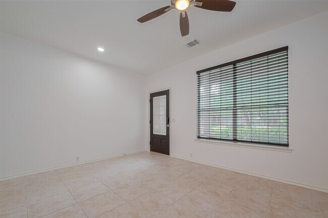 Building Photo - 24543 Carlton Springs Ln