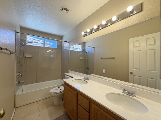 Building Photo - 3667 Spring Willow Ct
