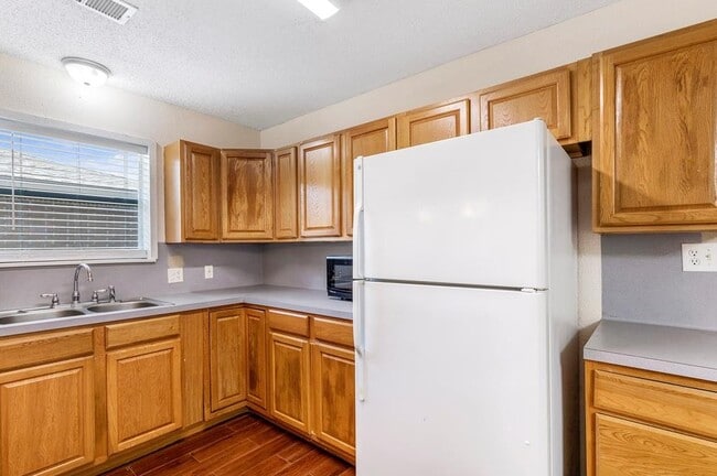 Building Photo - 5310 6th St