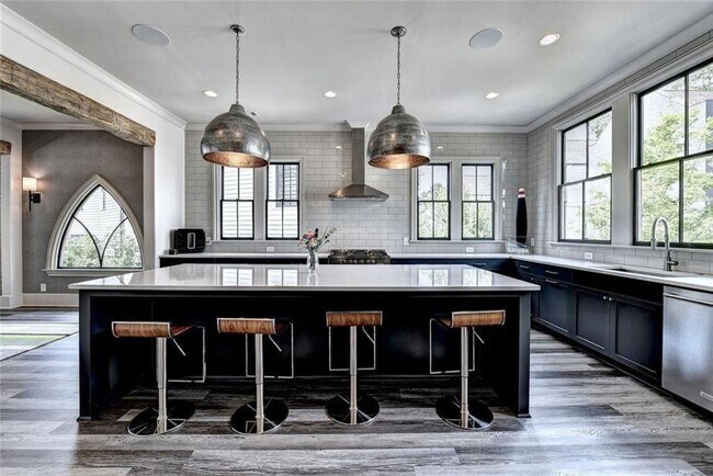 Building Photo - 2555 Brook Run