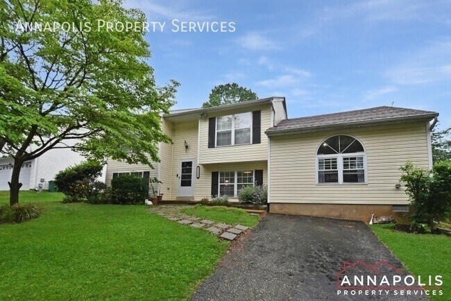 Primary Photo - 1152 Neptune Pl