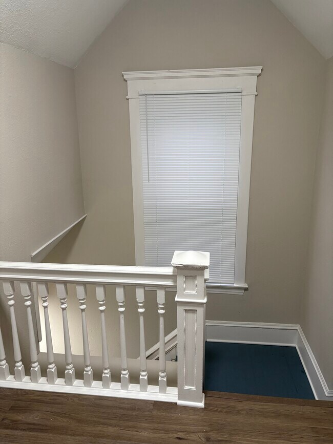 Building Photo - 3121 Hoyt Ave